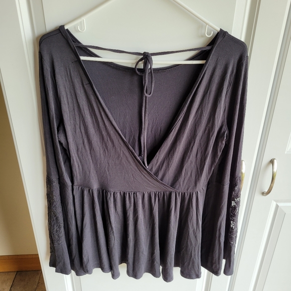 American Eagle Outfitters Tops - 2 American Eagle Medium soft and sexy shirts